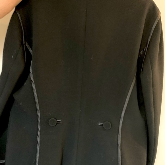 Classic Carreire Sandra Angelozzi Suit - Picture 4 of 8